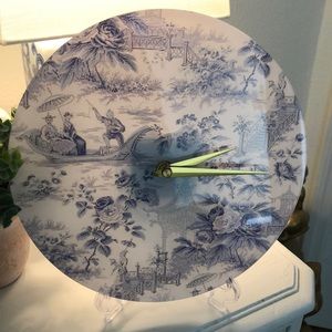Chinoiserie wall clock